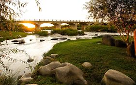 Ikaia River Lodge